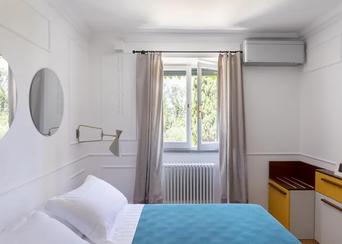 Giardini Penelope E *