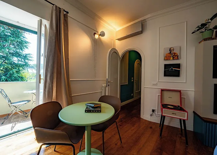 Giardini Penelope E *